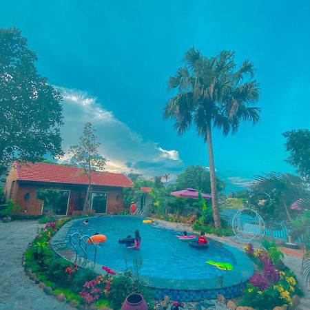 D&D Riverside Homestay Xuan Son Dış mekan fotoğraf